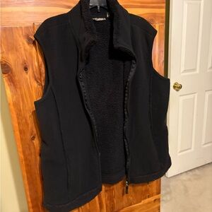 Jane Ashley Fleece Vest